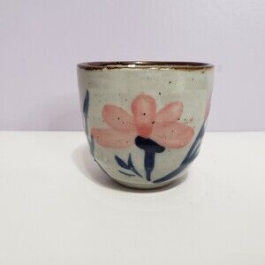 Pottery Cup Decorative Floral Design Gray Pink 2.5"×3"